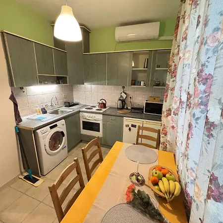 просторен и уютен двустаен в долен лозенец - кварталът на артистите Apartment Sofia