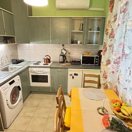 просторен и уютен двустаен в долен лозенец - кварталът на артистите * Sofia