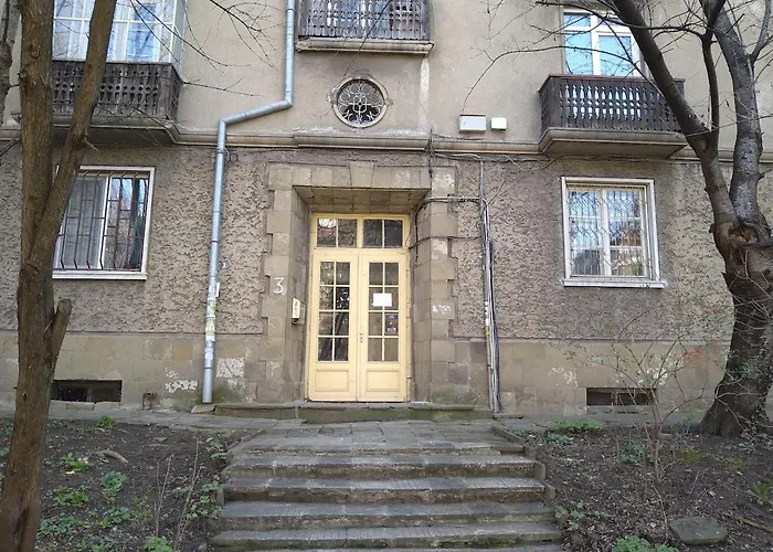 просторен и уютен двустаен в долен лозенец - кварталът на артистите * Sofia